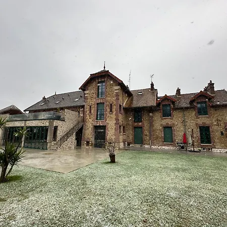 Le Manoir Du Bonheur Chaumes-en-Brie