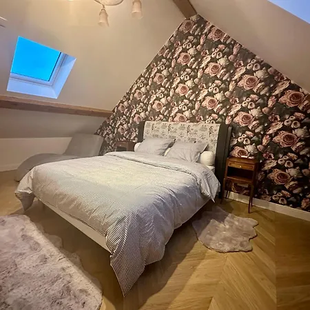 Le Manoir Du Bonheur *