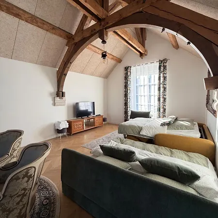 Le Manoir Du Bonheur Chaumes-en-Brie